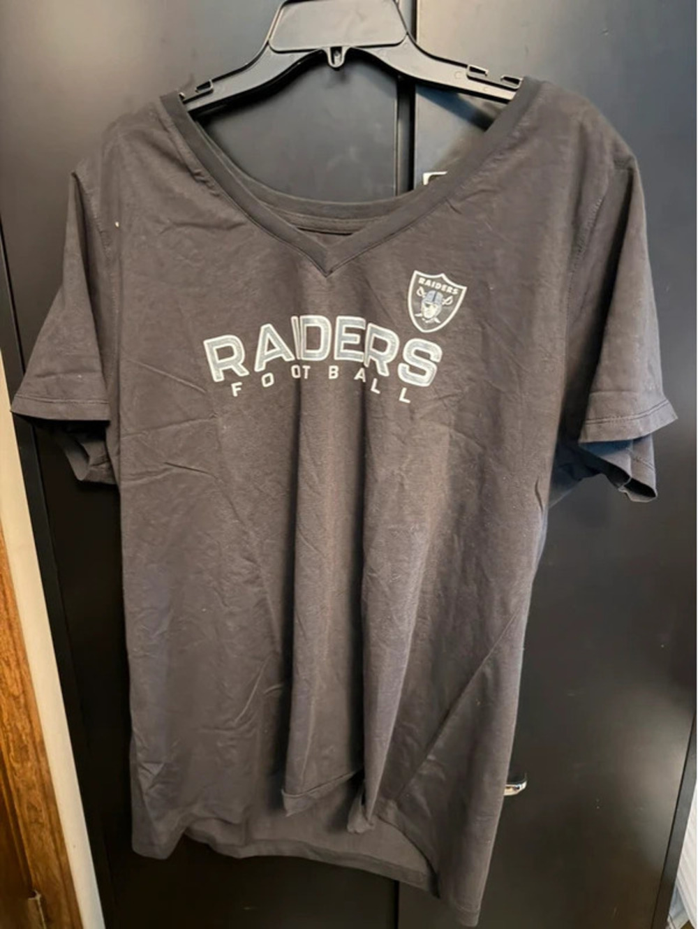 New Women's Las Vegas Raiders NFL Team Apparel Black V-Neck